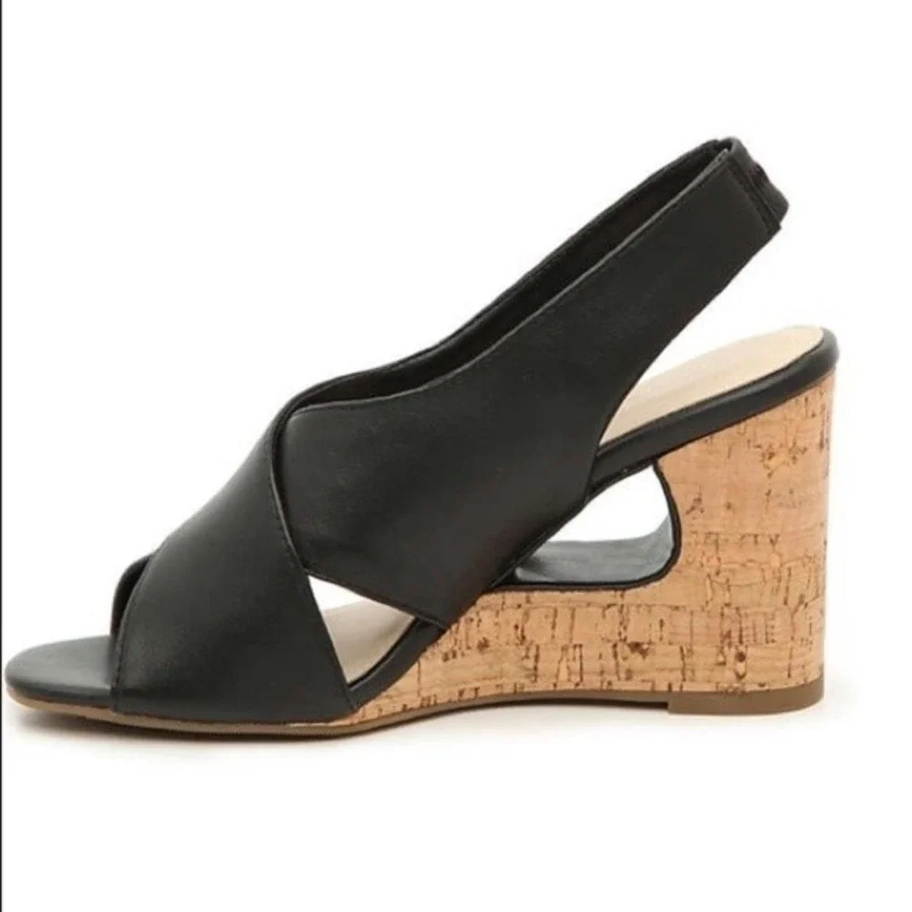 COM & SENS Leather Missy Wedge Sandal in Black 7.5